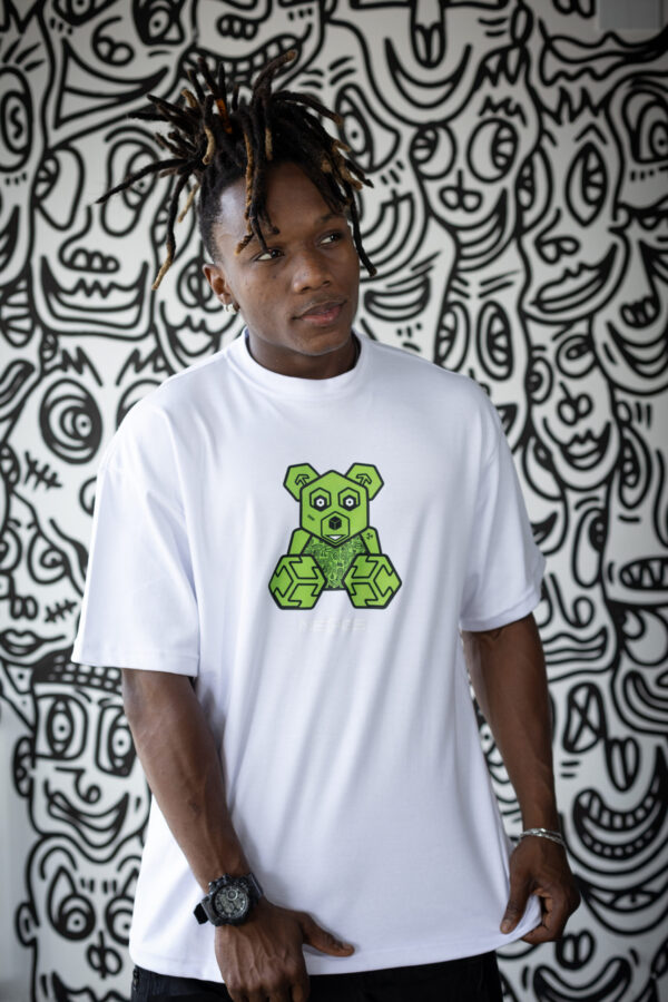 OVERSIZED NEXOS GREEN BEAR - Image 3